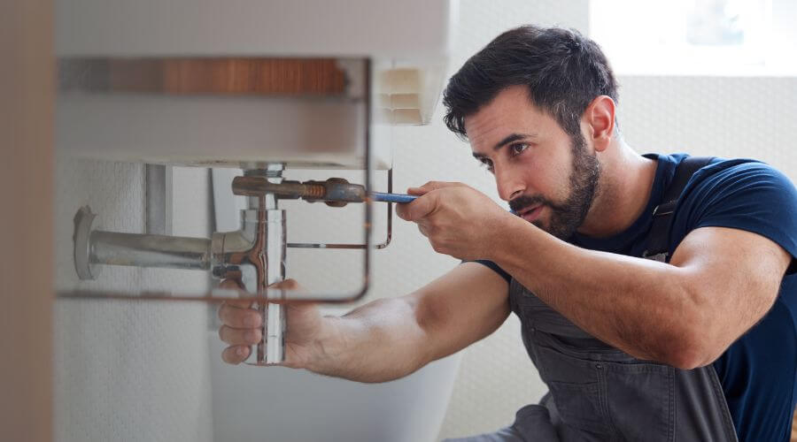 Local tankless water heater installation in Moss, TN